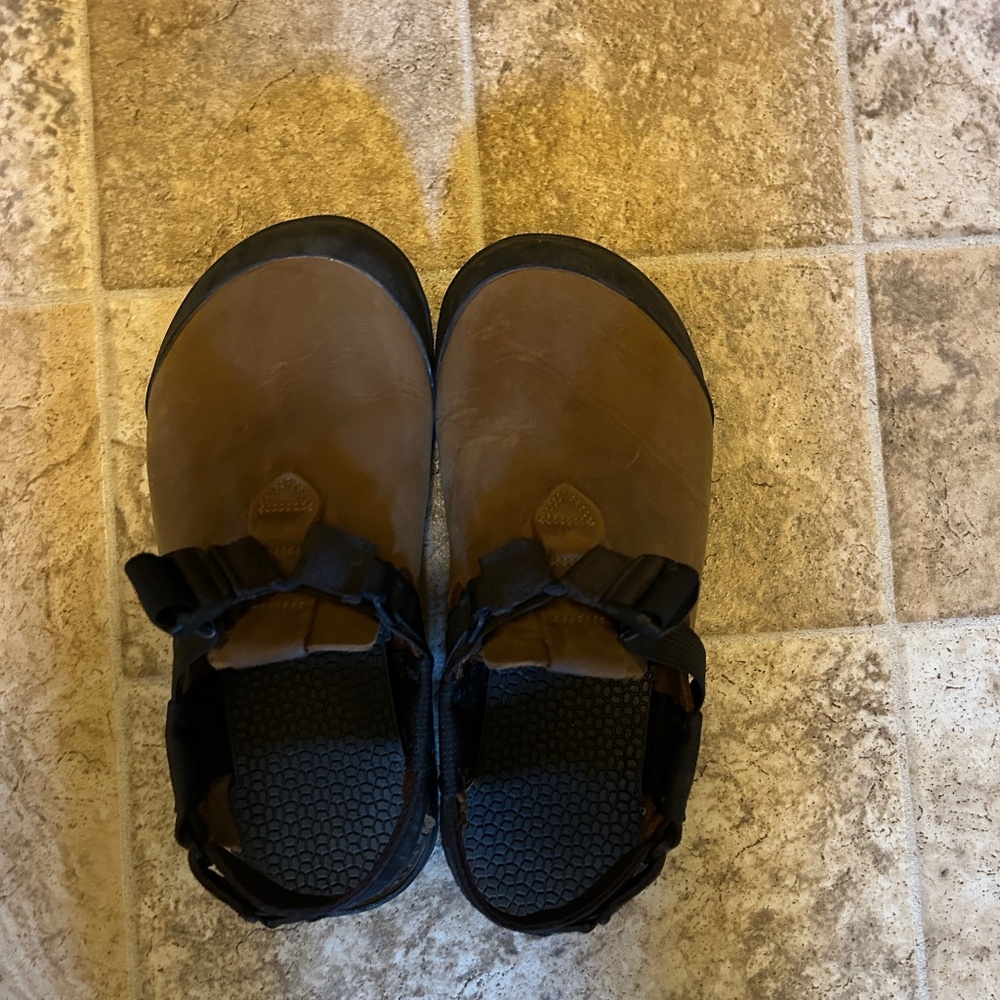 Bedrock Clogs